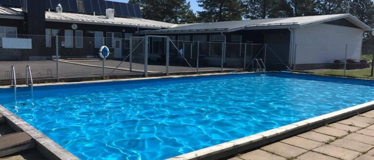 bild på utomhusbassängen i Pörtom